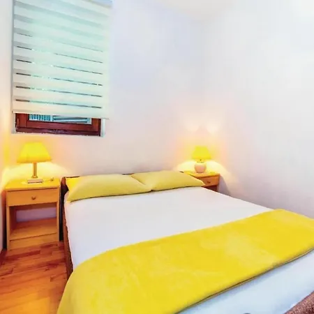 Apartman Casa Ivana Garden 2-bedroom *